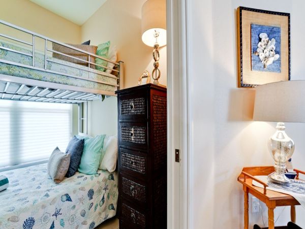 Anna Maria Two Bedroom Vacation Condo Short Walk to Beach