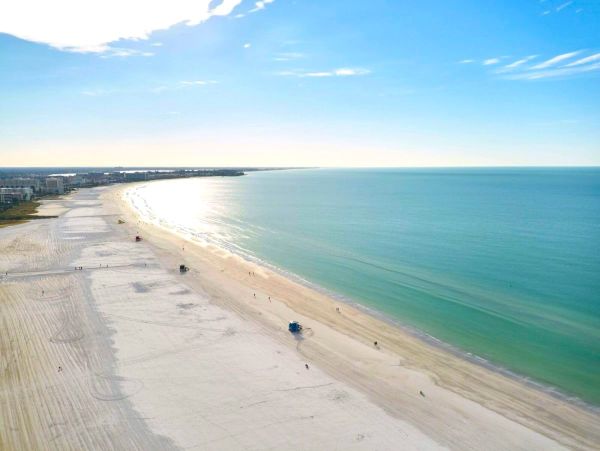 Siesta Key Beautiful Three Bedroom Vacation Penthouse