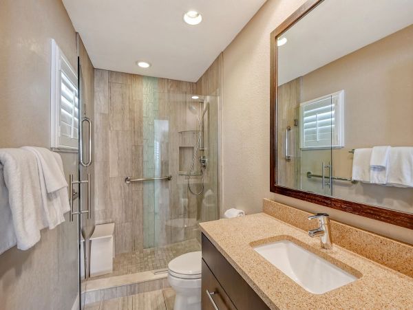 Siesta Key Beautiful Three Bedroom Vacation Penthouse