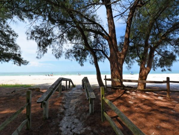 North Anna Maria One Studio Vacation Rental Walk to Beach