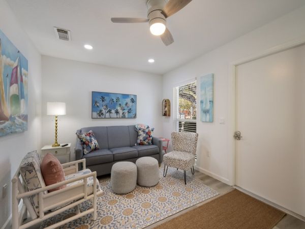North Anna Maria One Studio Vacation Rental Walk to Beach