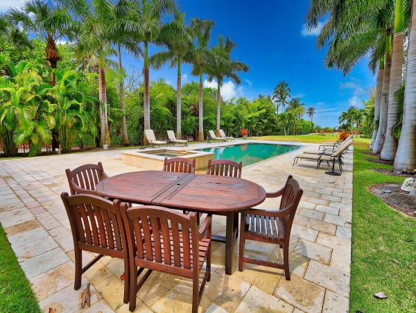 Number One Vacation Home on Captiva Island Sleeps 13 Guests