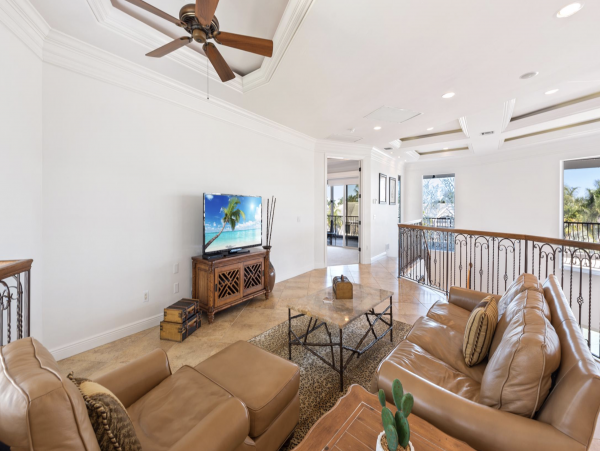One of Marco Islands Top Ten Luxury Rentals Sleeps 10 Guests