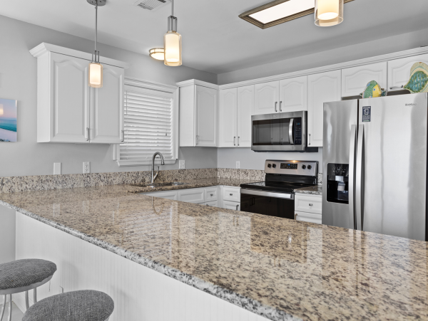 Upscale 2 Bedroom  Sleeps 8 Beachfront Destin Delight