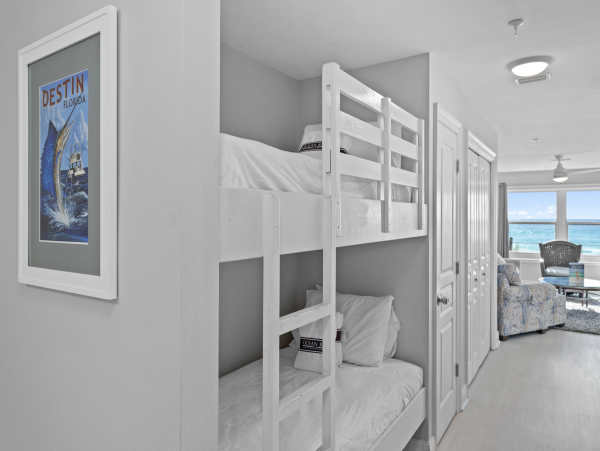 Upscale 2 Bedroom  Sleeps 8 Beachfront Destin Delight