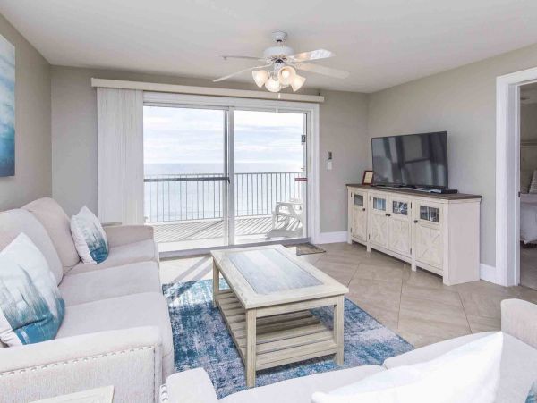 Great Three Bedroom Condo Right on the Beach in Destin