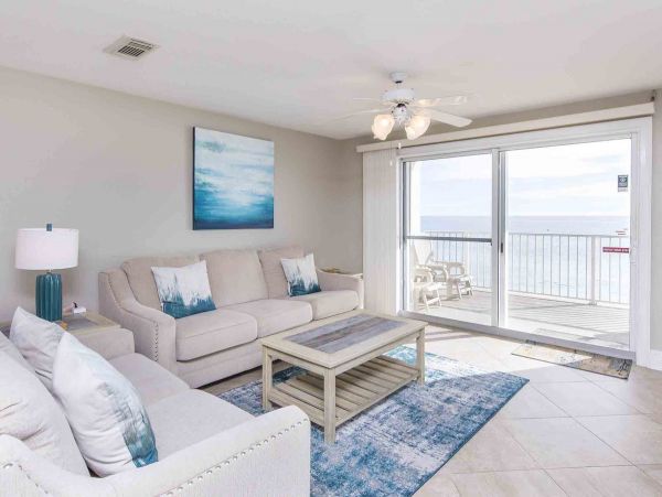 Great Three Bedroom Condo Right on the Beach in Destin