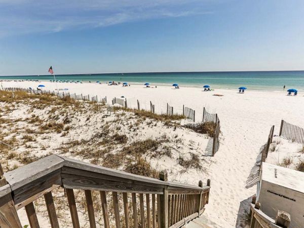 Great Three Bedroom Condo Right on the Beach in Destin
