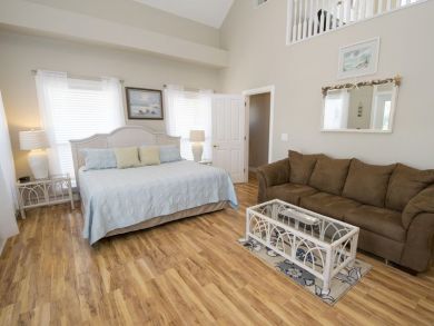 Three Bedroom Rental Sleeps 12 Guests Great Price