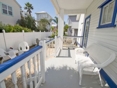 Three Bedroom Rental Sleeps 12 Guests Great Price