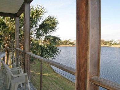Lake Front Vacation Condo in Destin, Florida