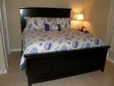 Great Value Destin Vacation Condo Sleeps Six Guests.