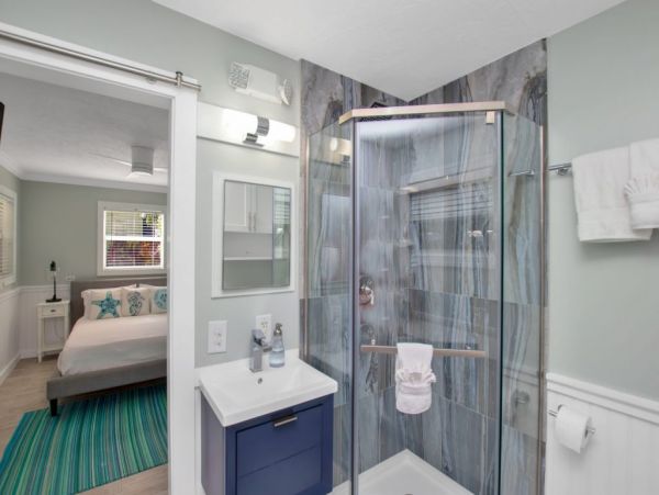 Islamorada Paradise on Beach with Pool Sleeps 8 Guests