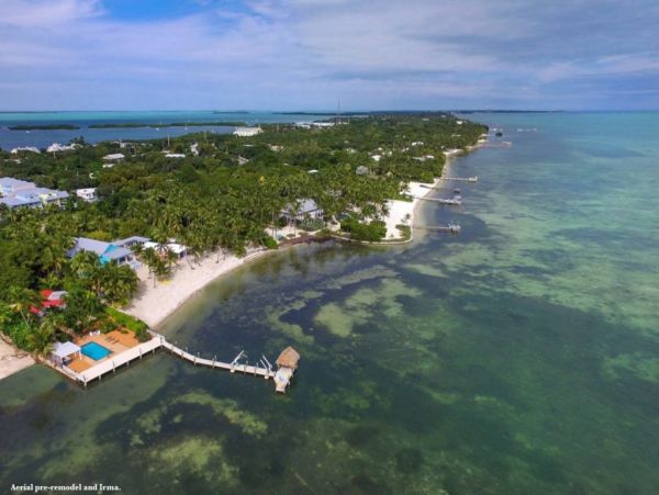Islamorada Paradise on Beach with Pool Sleeps 8 Guests