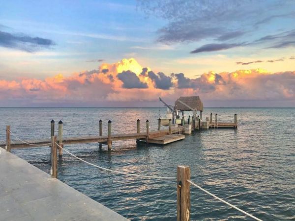 Islamorada Paradise on Beach with Pool Sleeps 8 Guests