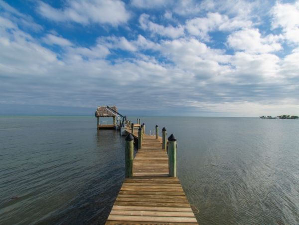 Islamorada Paradise on Beach with Pool Sleeps 8 Guests