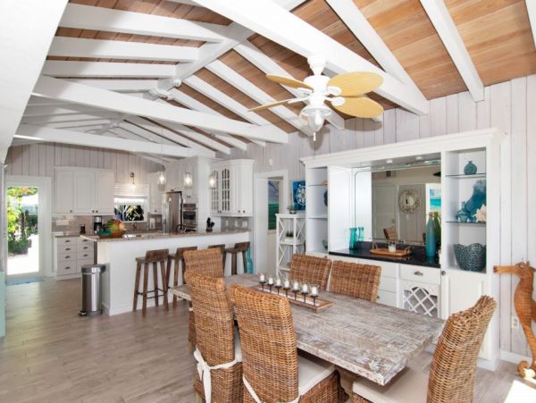Islamorada Paradise on Beach with Pool Sleeps 8 Guests