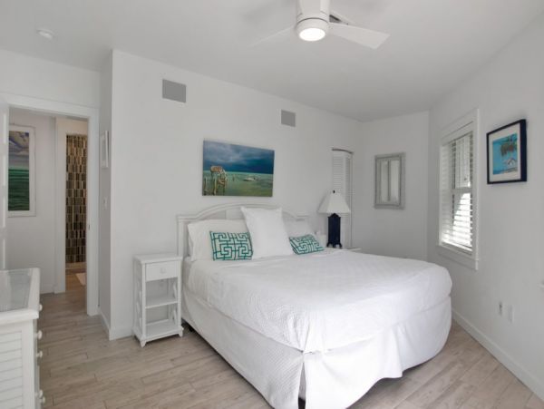 Islamorada Paradise on Beach with Pool Sleeps 8 Guests