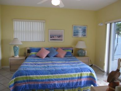 Master bedroom with king bed Master bedroom with king bed