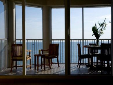 Furnished balcony with gulf view Furnished balcony with gulf view