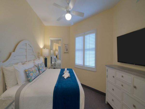 Gulf Views Fort Myers Vacation Beach. Condo Two Bedrooms
