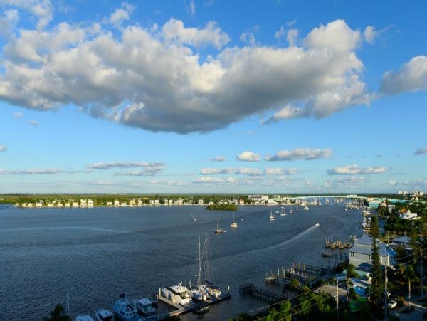 Gulf Views Fort Myers Vacation Beach. Condo Two Bedrooms