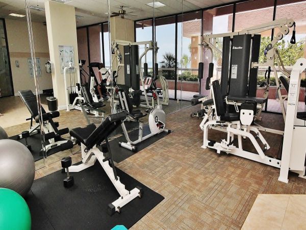 Gulf View Condo in Clearwater with Three Bedrooms Sleeps 8