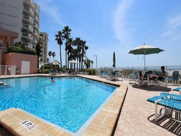 Gulf View Condo in Clearwater with Three Bedrooms Sleeps 8