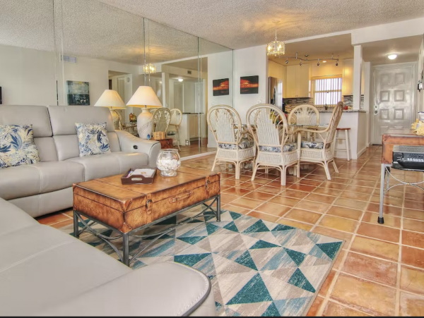 Clearwater Beach Front 2 Bedroom Condo Gulf Views Pool