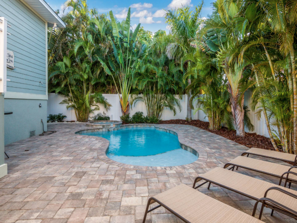 Coastal Anna Maria Island Vacation Pool Home Walk to Beach
