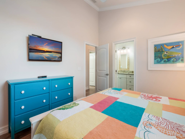 Coastal Anna Maria Island Vacation Pool Home Walk to Beach