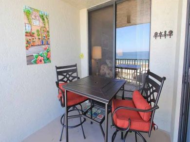One Bedroom Gulf Front Condo with Modern Decor & Gulf Views