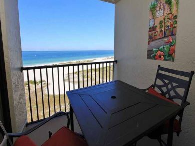One Bedroom Gulf Front Condo with Modern Decor & Gulf Views