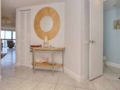 One Bedroom Gulf Front Condo with Modern Decor & Gulf Views