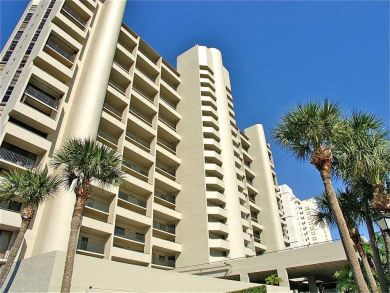 One Bedroom Gulf Front Condo with Modern Decor & Gulf Views