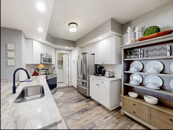 Clearwater Gulf View Beach Condo with Great Resort Amenities