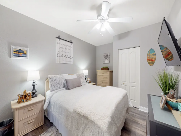 Clearwater Gulf View Beach Condo with Great Resort Amenities