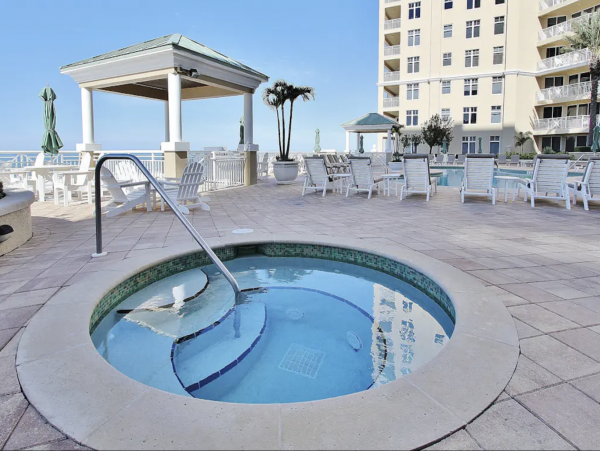 Clearwater Gulf View Beach Condo with Great Resort Amenities