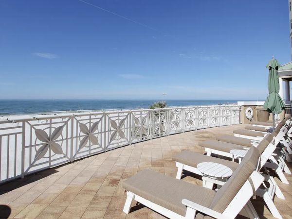 Clearwater Gulf View Beach Condo with Great Resort Amenities