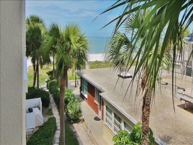 Two Bedroom Beach Vacation Condo Sleeps 8 Communal Pool