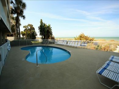 Two Bedroom Beach Vacation Condo Sleeps 8 Communal Pool
