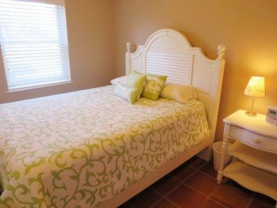 Bedroom 2 with Queen Bed