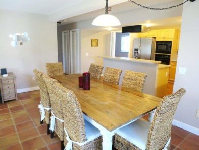 Dining Room Seats Eight