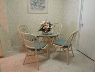 Breakfast nook