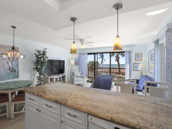 St. Petersburg One Bedroom Gulf View Vacation Condo