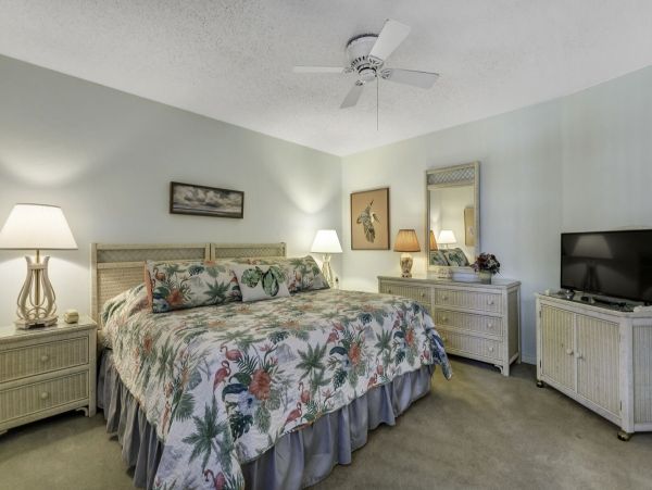 St. Petersburg One Bedroom Gulf View Vacation Condo
