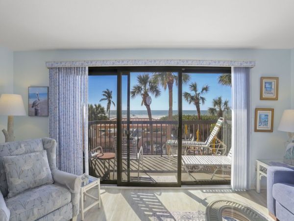 St. Petersburg One Bedroom Gulf View Vacation Condo