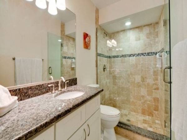 Holmes Beach Vacation Condo 2-Bedroom Anna Maria Island Rental with Pool