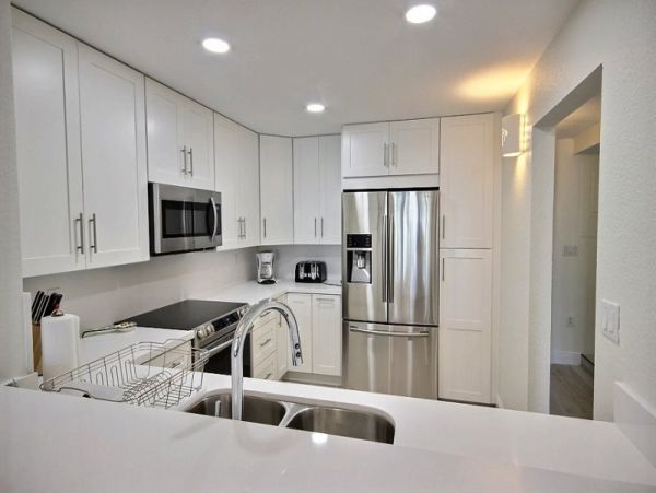 On Beach Key Largo Vacation Villa Three Bedroom Shared Pool