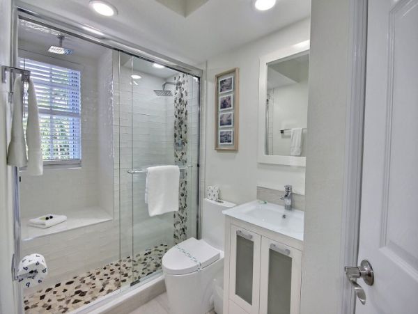 On Beach Key Largo Vacation Villa Three Bedroom Shared Pool